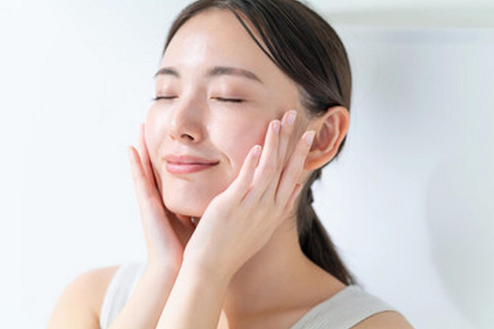 すっぴん美人の特徴は？きれいな肌を作る習慣を解説