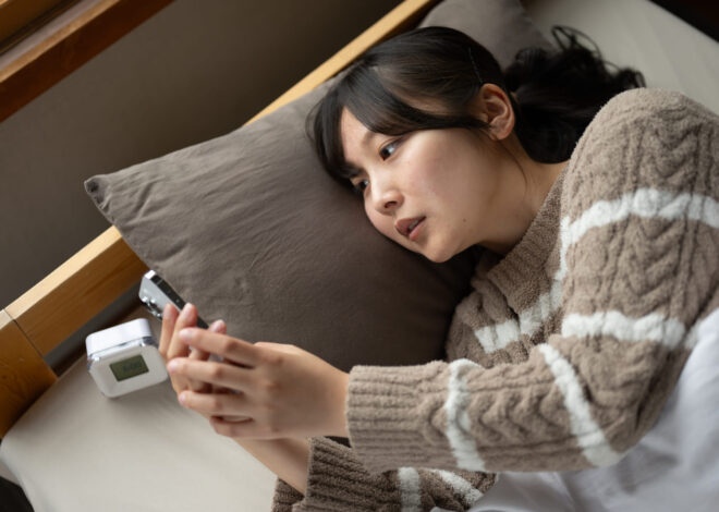 気になる彼から連絡がこない時の対処法