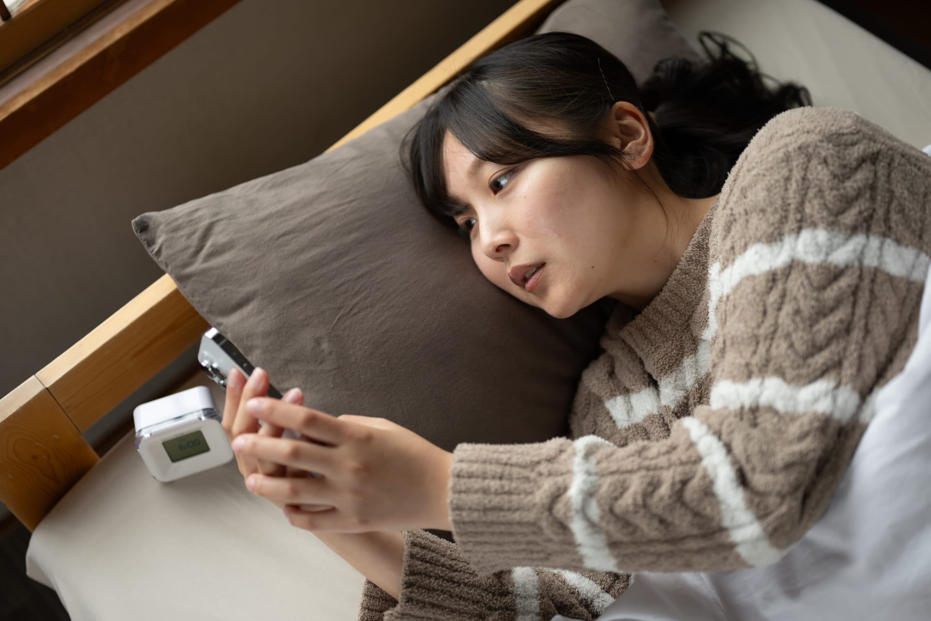 気になる彼から連絡がこない時の対処法