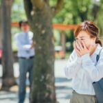 ストーカー被害にあった時の相談先や対策を解説