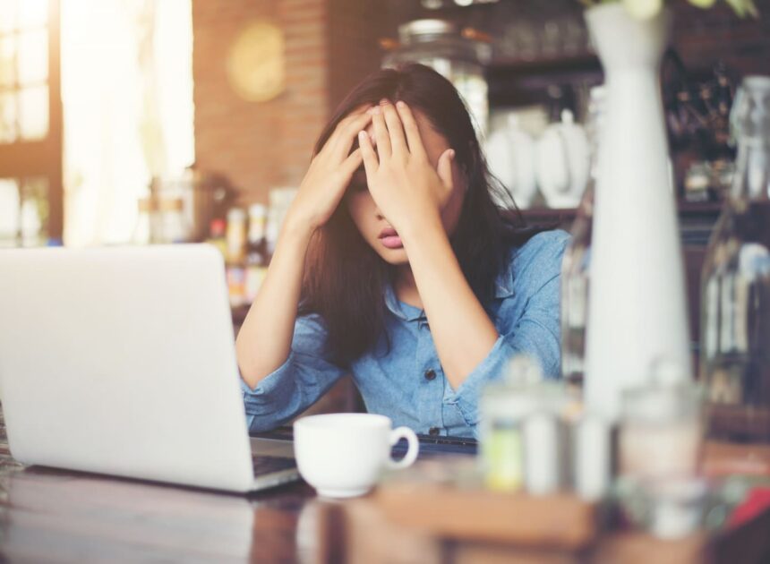 新年会や飲み会が憂鬱な人へ自分を守るための参加や不参加の基準